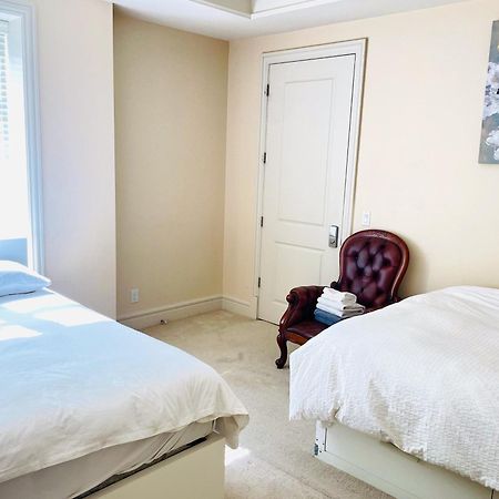 Vancouver Luxury Guesthouse Екстер'єр фото