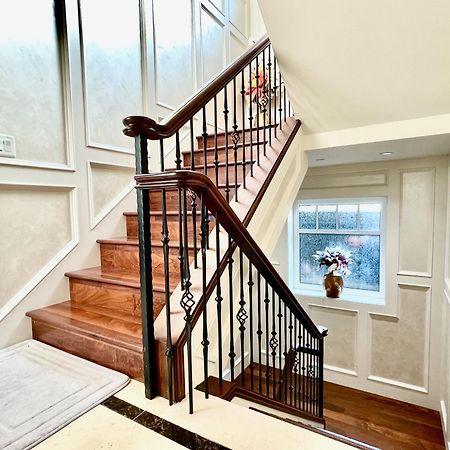 Vancouver Luxury Guesthouse Екстер'єр фото