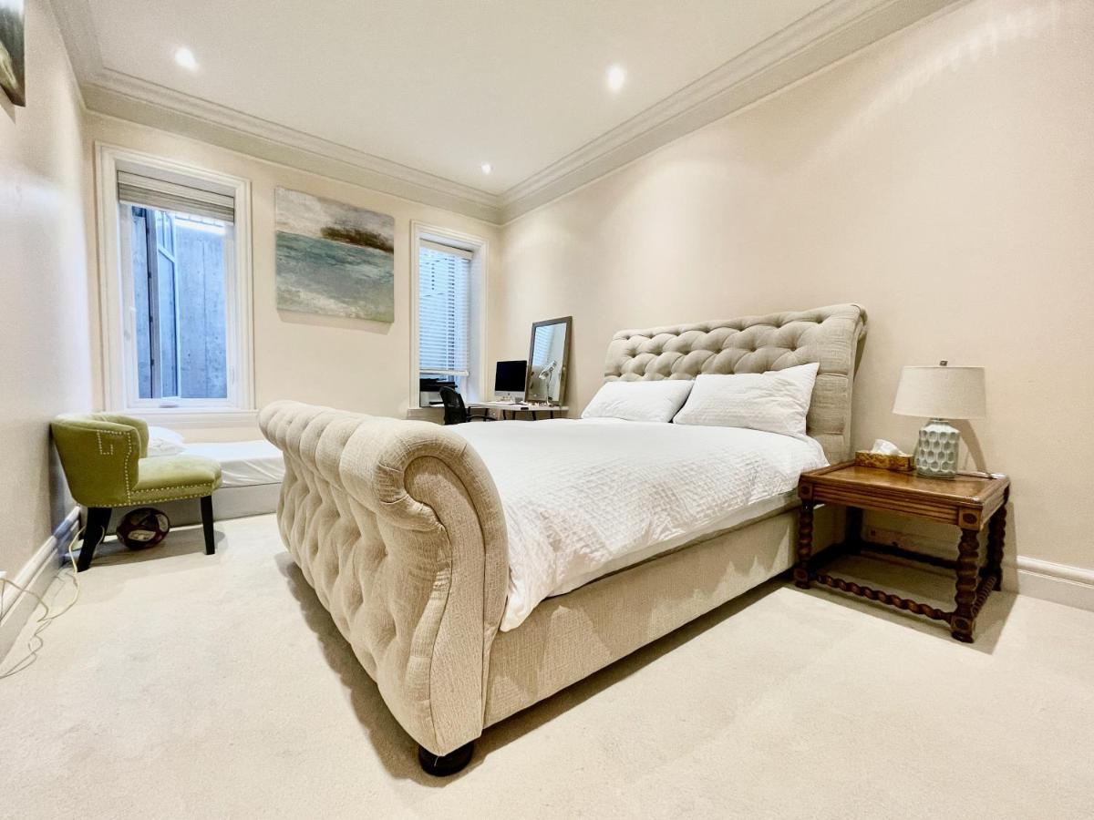 Vancouver Luxury Guesthouse Екстер'єр фото