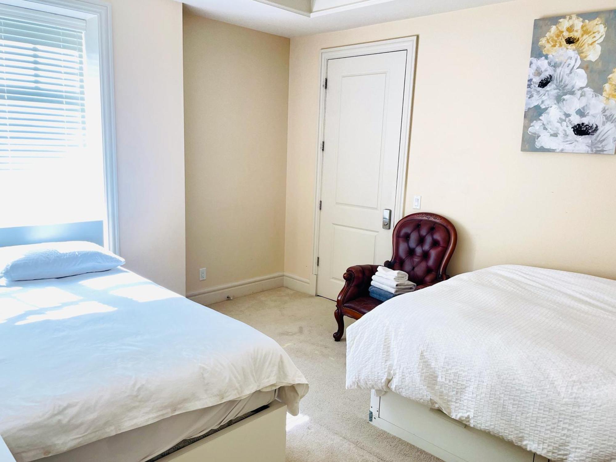 Vancouver Luxury Guesthouse Екстер'єр фото