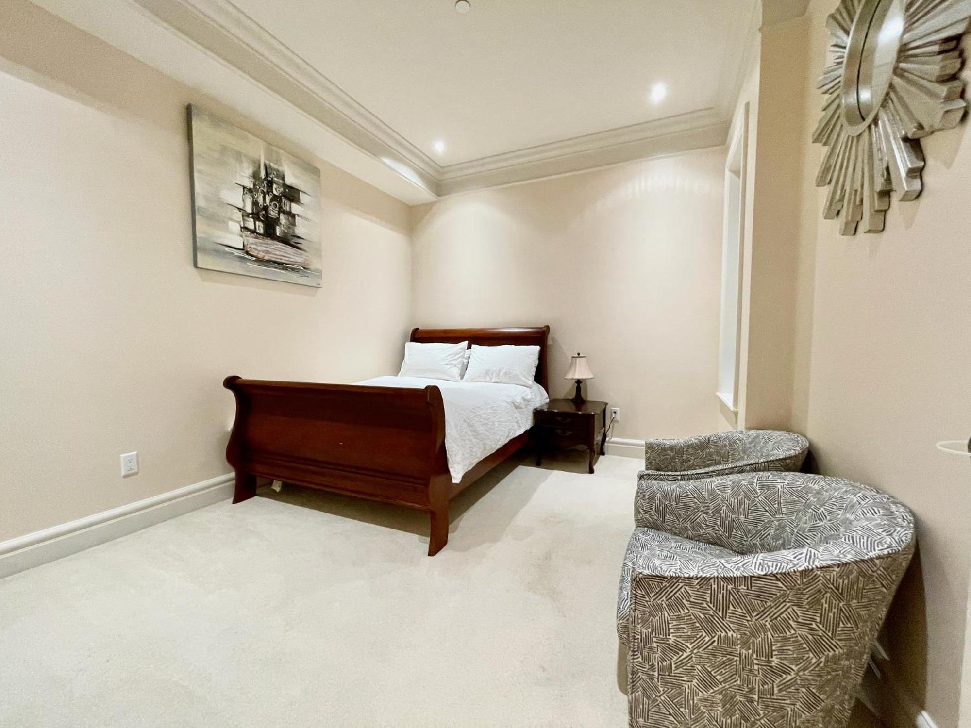 Vancouver Luxury Guesthouse Екстер'єр фото